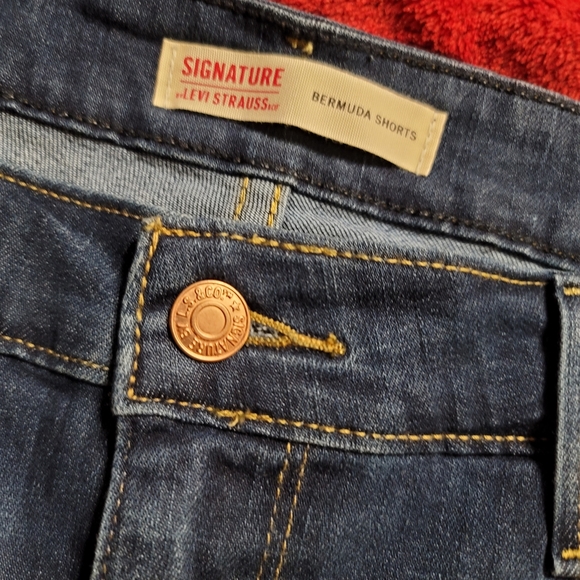 NWT Signature Bermuda Shorts Levi Strauss Size 18 - Picture 7 of 9